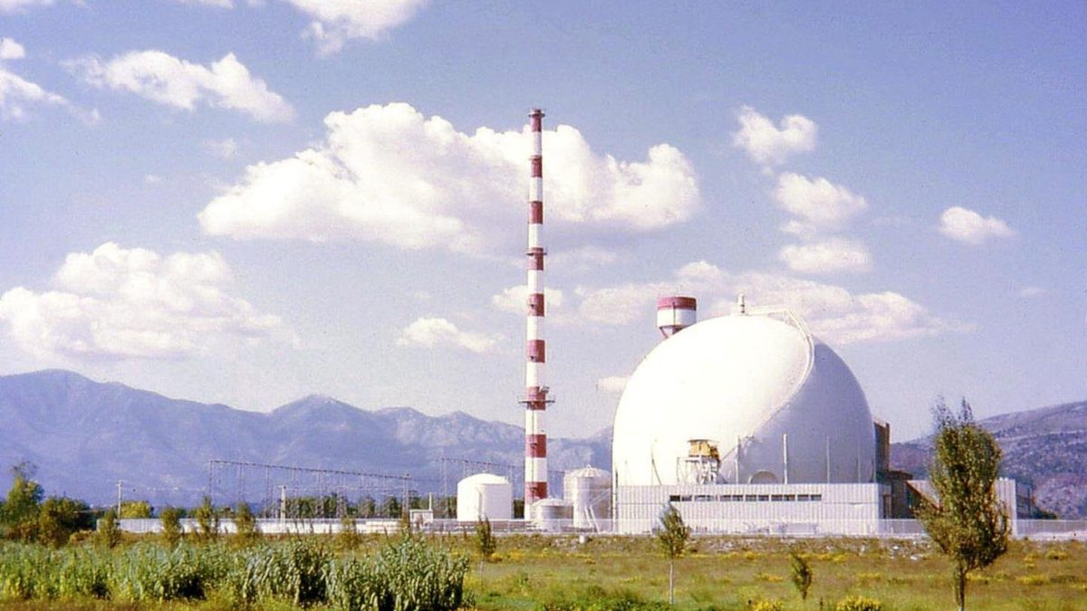 A power plant, in an illustrative photo used on Headwaters Wire