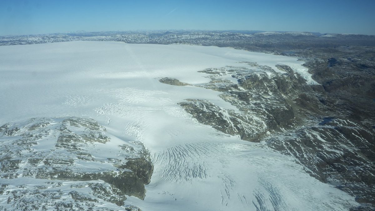 Illustrative image of a glacier for a Headwaters Wire story
