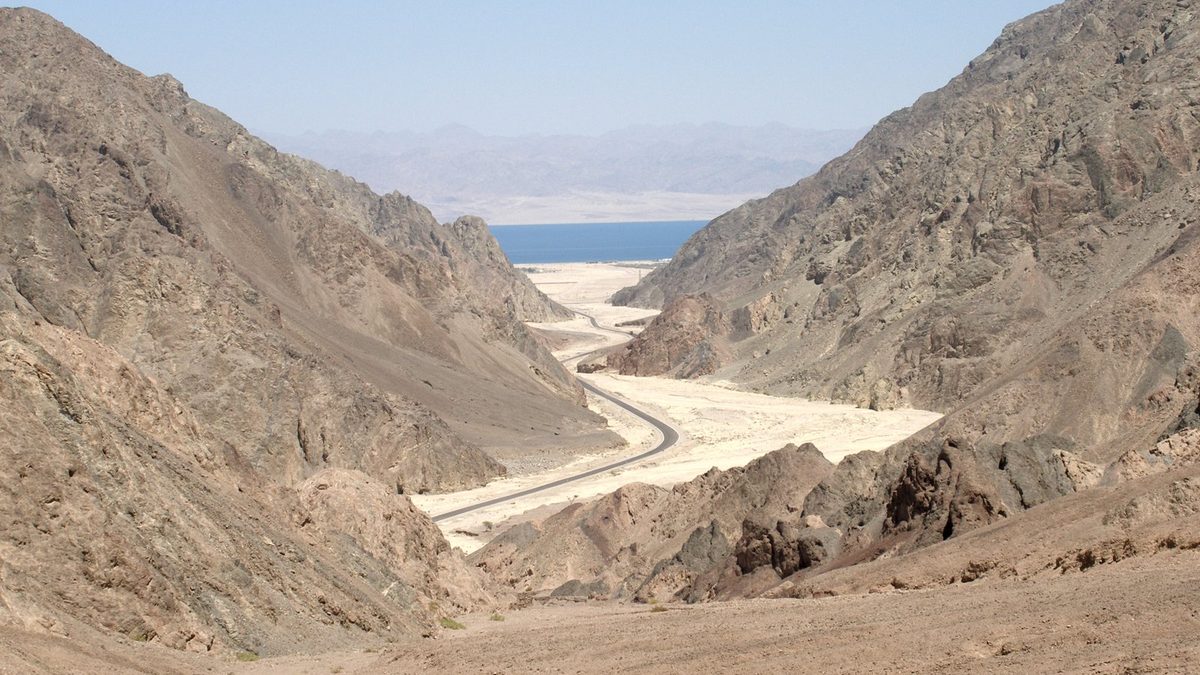 Illustrative photo of an open landscape used by Headwaters Wire