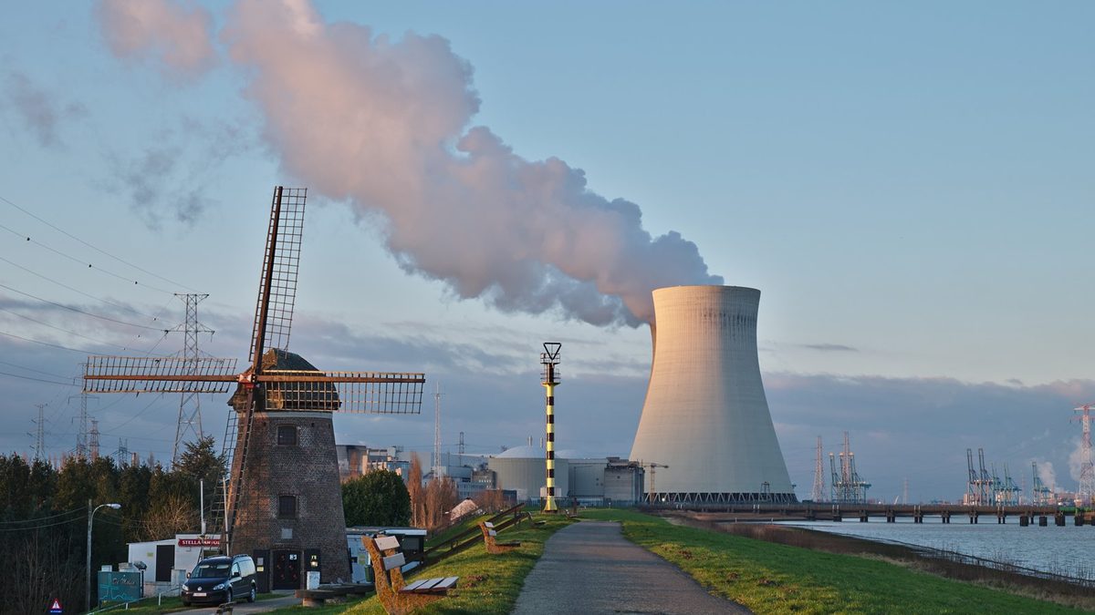 Illustrative image of a power plant for a Headwaters Wire story
