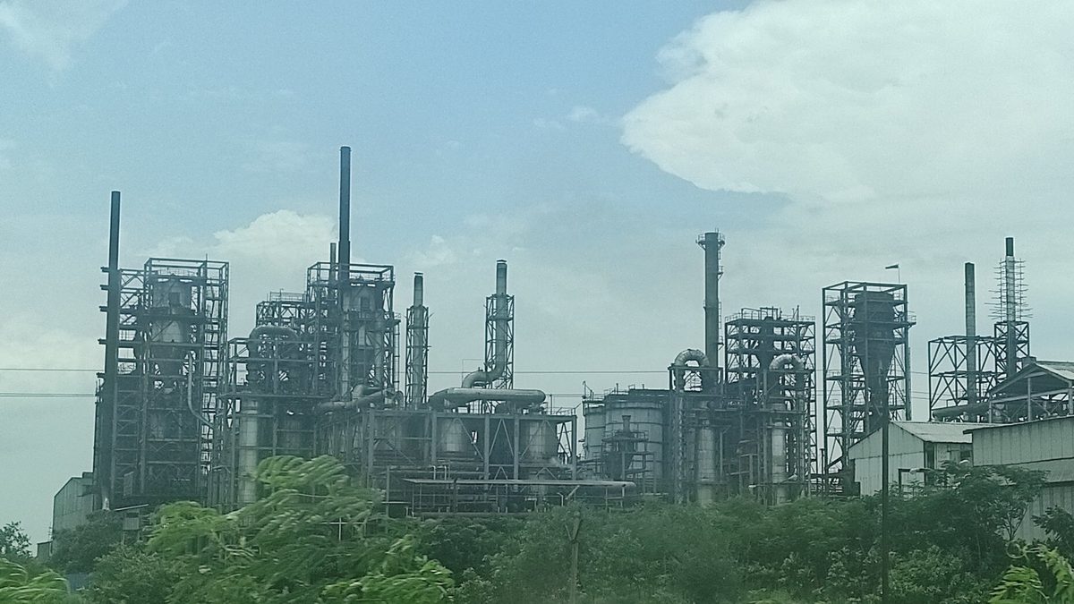 Illustrative photo: a chemical plant